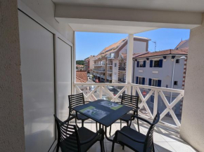Arcachon Centre : Charmant T2 avec Loggia, Parking Sécurisé et Proche Plage - FR-1-420-61